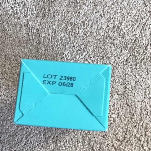 Anti-Aging Reparative Serum - Riversol - Picture 4 of 4